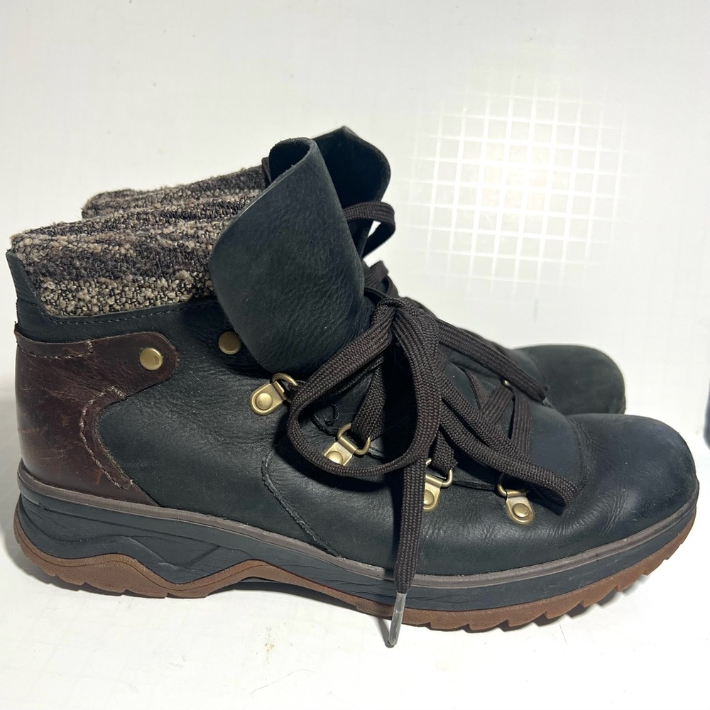 Merrell Eventyr Bluff Waterproof Black Leather Lace-Up Lug Sole Boot Sz 8